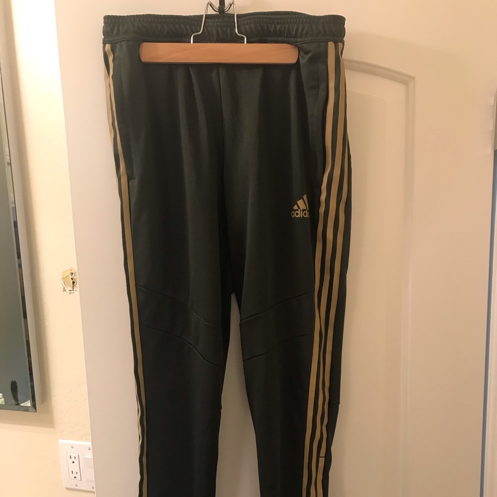 Adidas tracksuit pants